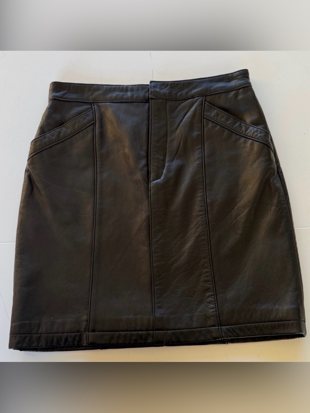 Uniform John Paul Richard lamb skin black leather skirt, motorcycle, size 6